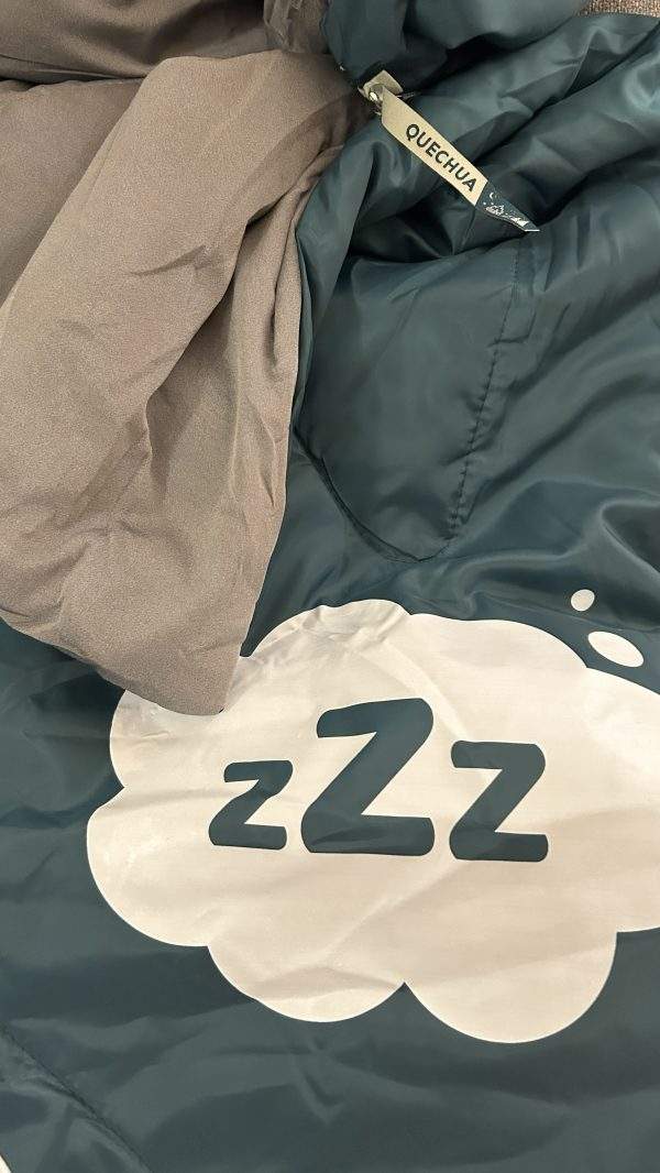 Branded Decathlon QUECHUA® Sleeping Bag Camping Arpenaz 20° - Image 5